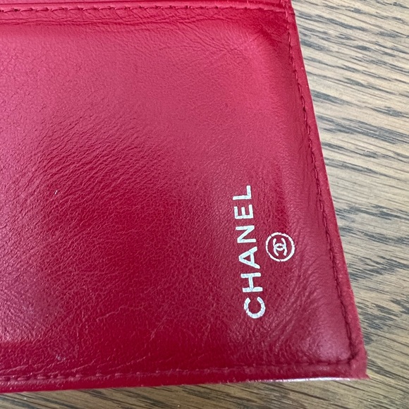 Chanel Red Quilted Wallet. - Picture 3 of 15